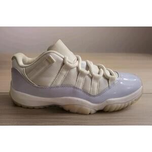 Size 7 - Air Jordan 11 Retro Low Pure Violet W